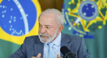 Lula envia ao Congresso projeto de lei pelo fim da escala 6x1